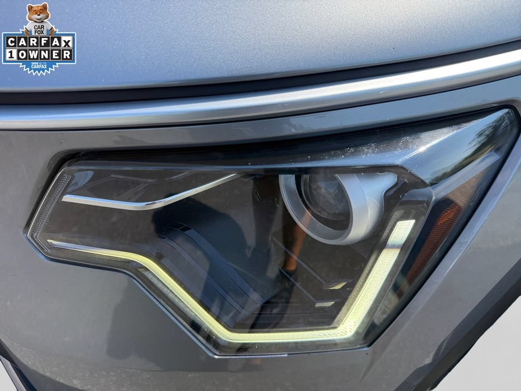 Certified 2023 Kia Niro LX FWD image 23
