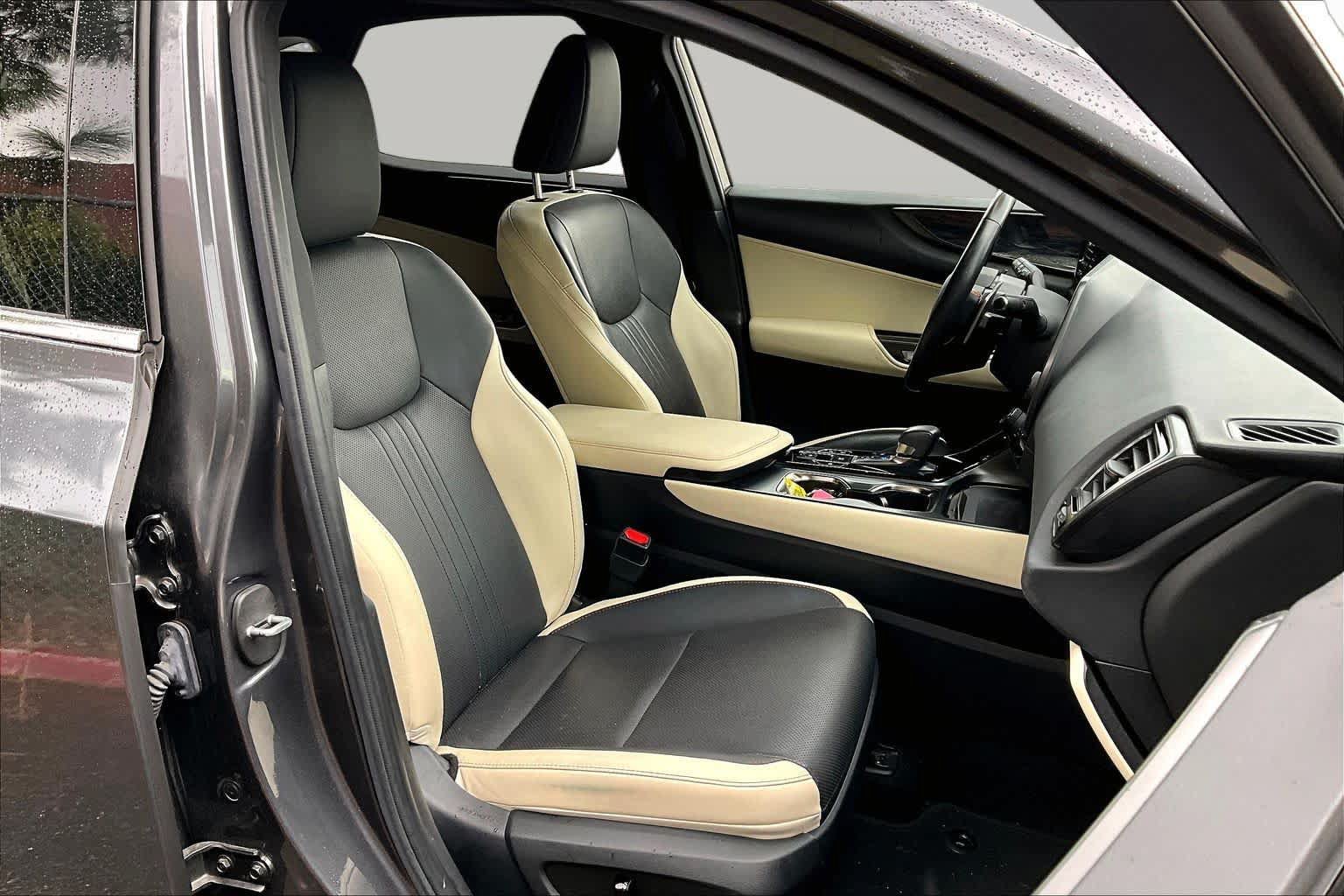Used 2024 Lexus NX 350h AWD image 9