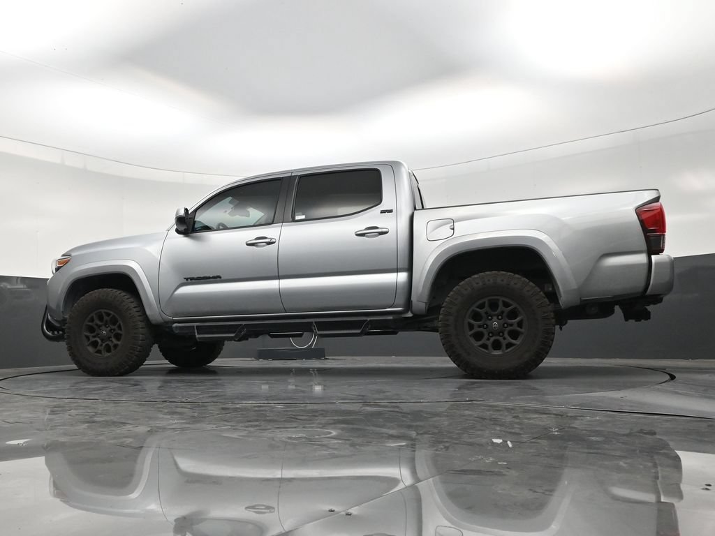Used 2022 Toyota Tacoma SR5 w/ Technology Package RWD image 21