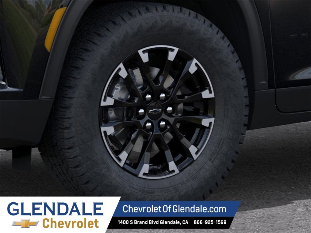 New 2026 Chevrolet Traverse Z71 w/ Driver Confidence Package image 9