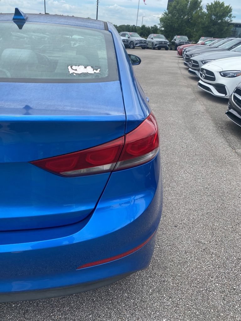 Used 2017 Hyundai Elantra SE FWD image 8