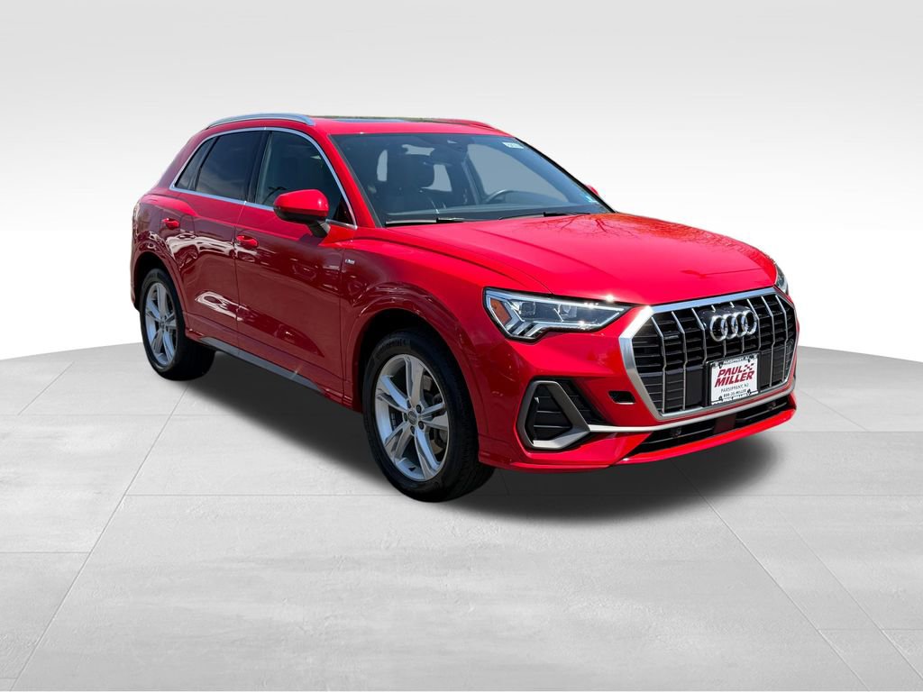 Used 2020 Audi Q3 2.0T Premium Plus AWD/4WD image 4