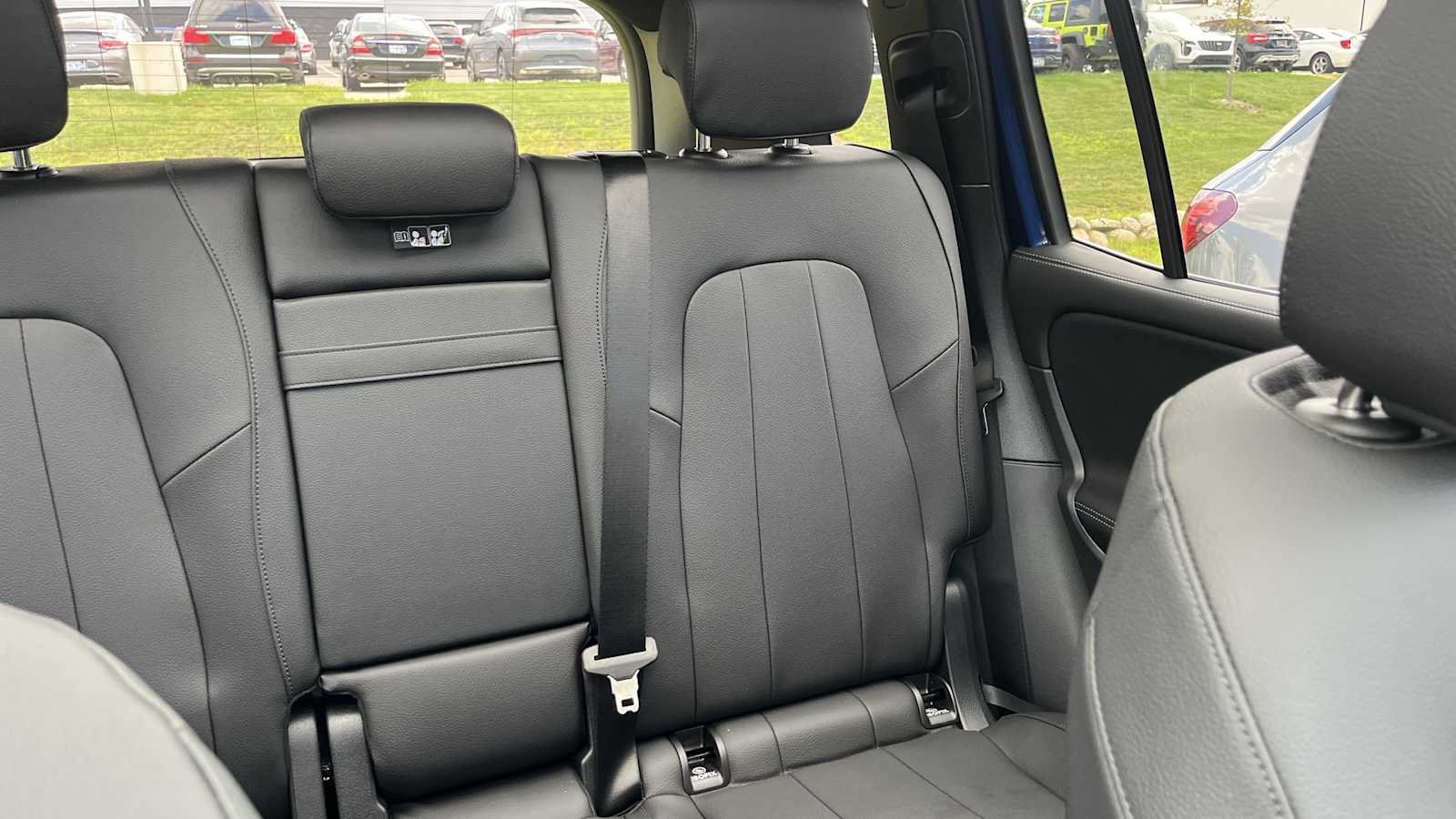 New 2026 Mercedes-Benz GLB 250 4MATIC image 35