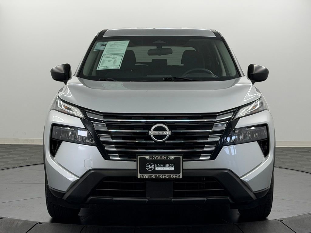 Used 2024 Nissan Rogue S FWD image 6