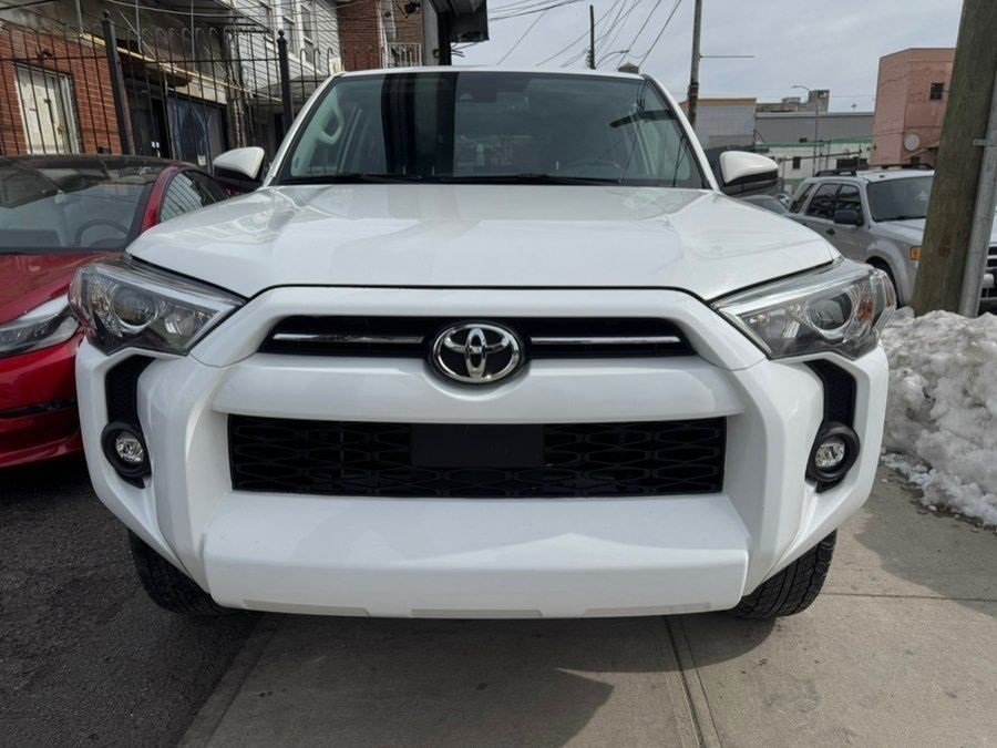Used 2024 Toyota 4Runner SR5 video 2