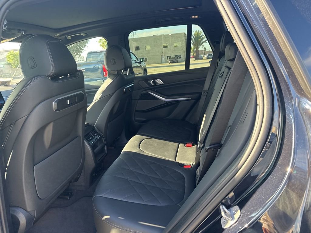 Used 2026 BMW X5 sDrive40i w/ M Sport Package RWD image 13