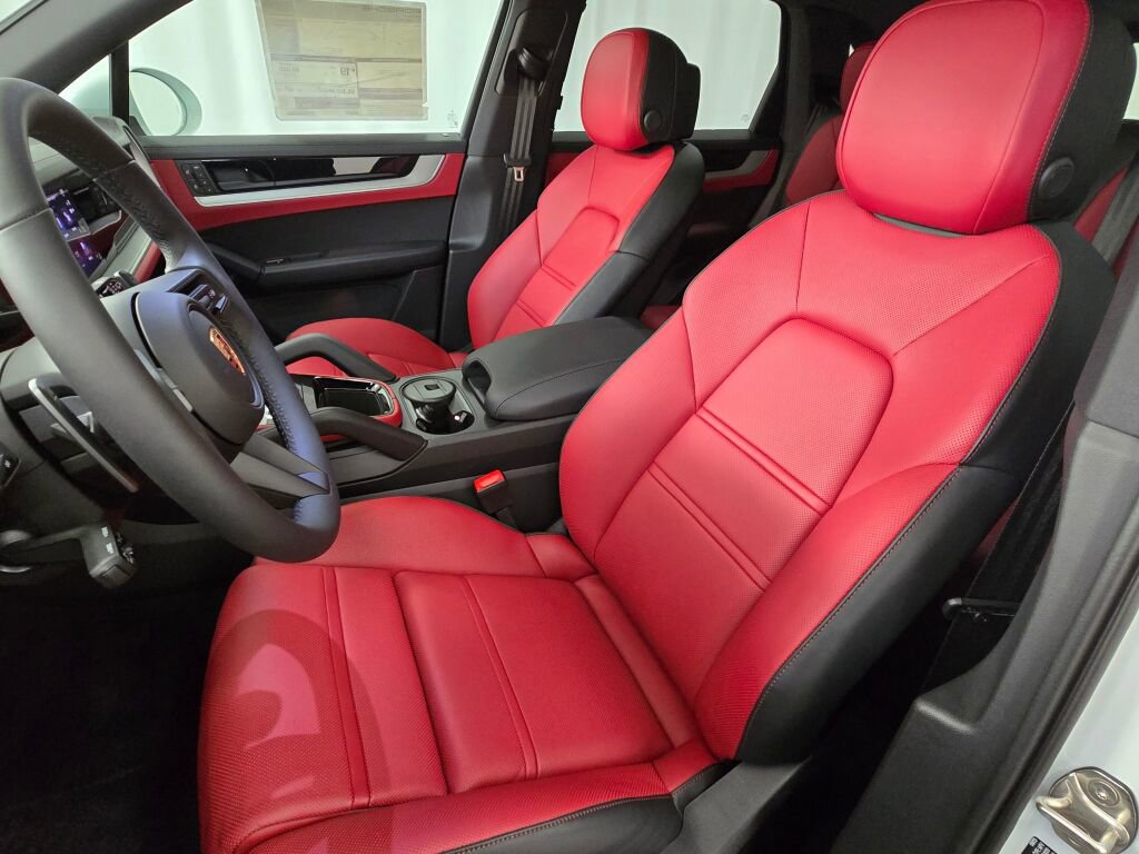 New 2026 Porsche Cayenne image 5