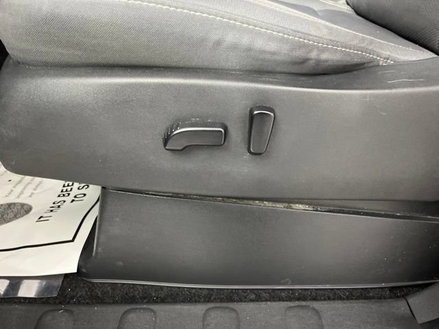 Used 2022 Nissan Frontier SV RWD image 32