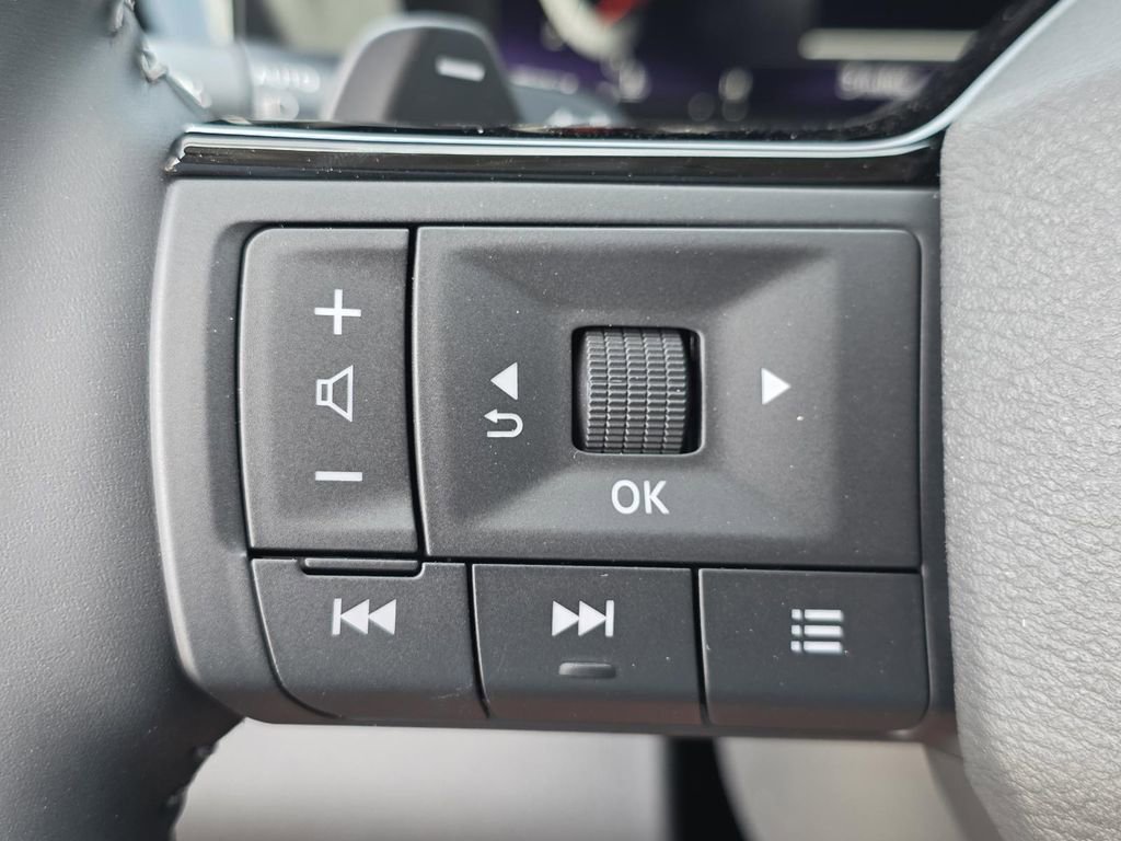 New 2026 Nissan Pathfinder SL image 36