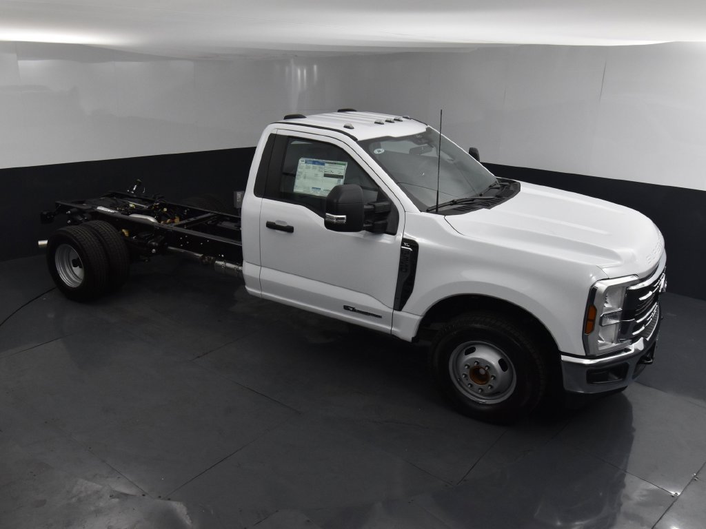 New 2024 Ford F350 XL w/ XL Chrome Package RWD image 47