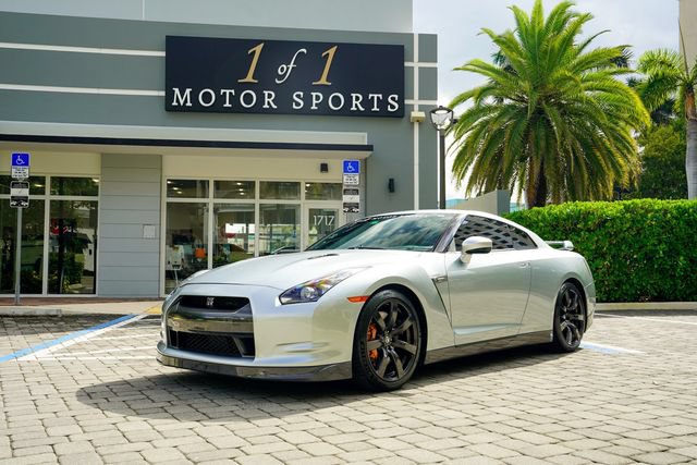 Used 2010 Nissan GT-R Premium AWD/4WD image 88