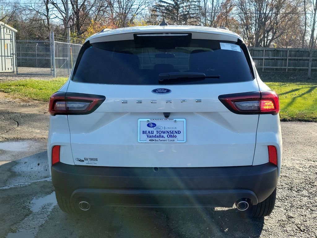 New 2026 Ford Escape ST-Line w/ Cold Weather Package image 5