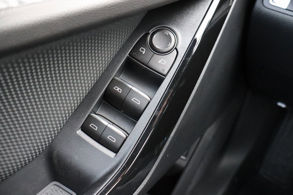 New 2026 Chevrolet Equinox RS image 12