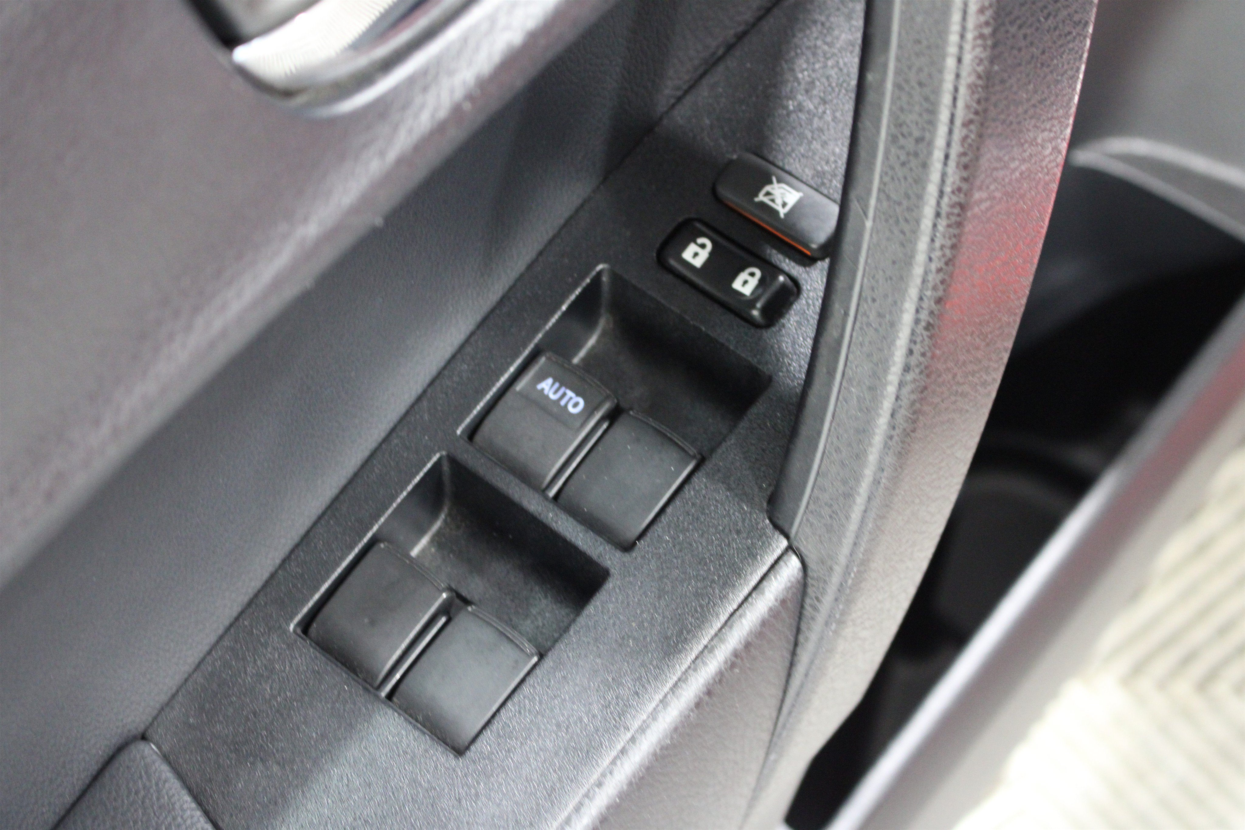 Used 2015 Toyota Corolla S w/ Body Protection Package #1 FWD image 7