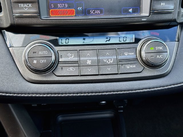 Used 2013 Toyota RAV4 XLE AWD/4WD image 17