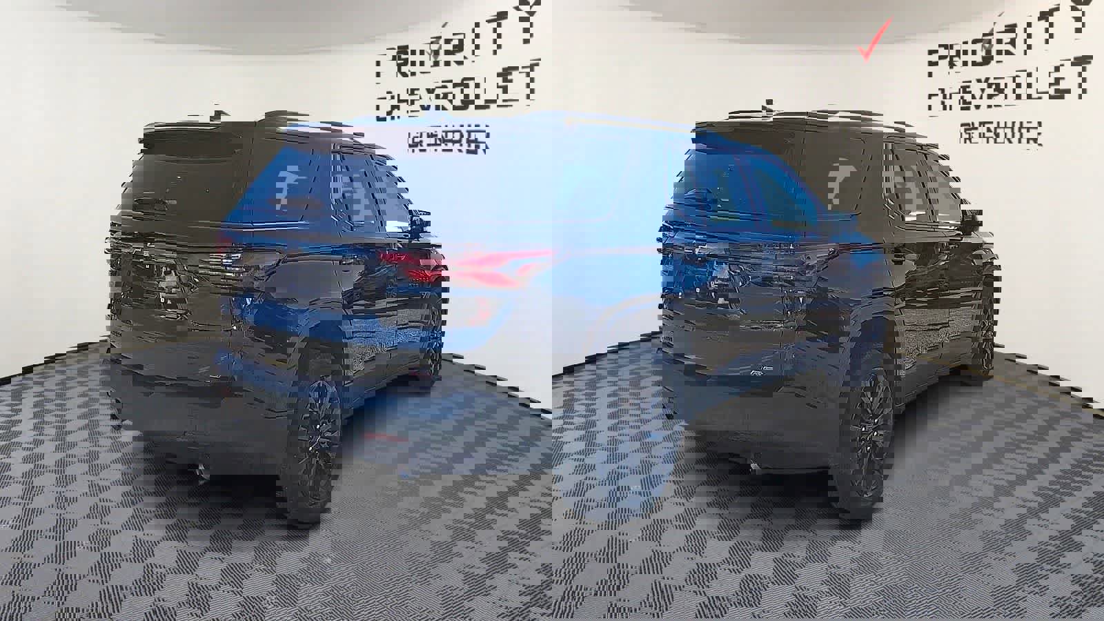Used 2023 Chevrolet Traverse RS image 8