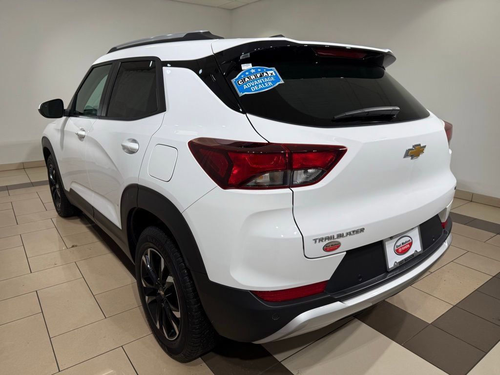 Used 2022 Chevrolet TrailBlazer LT w/ Convenience Package image 3