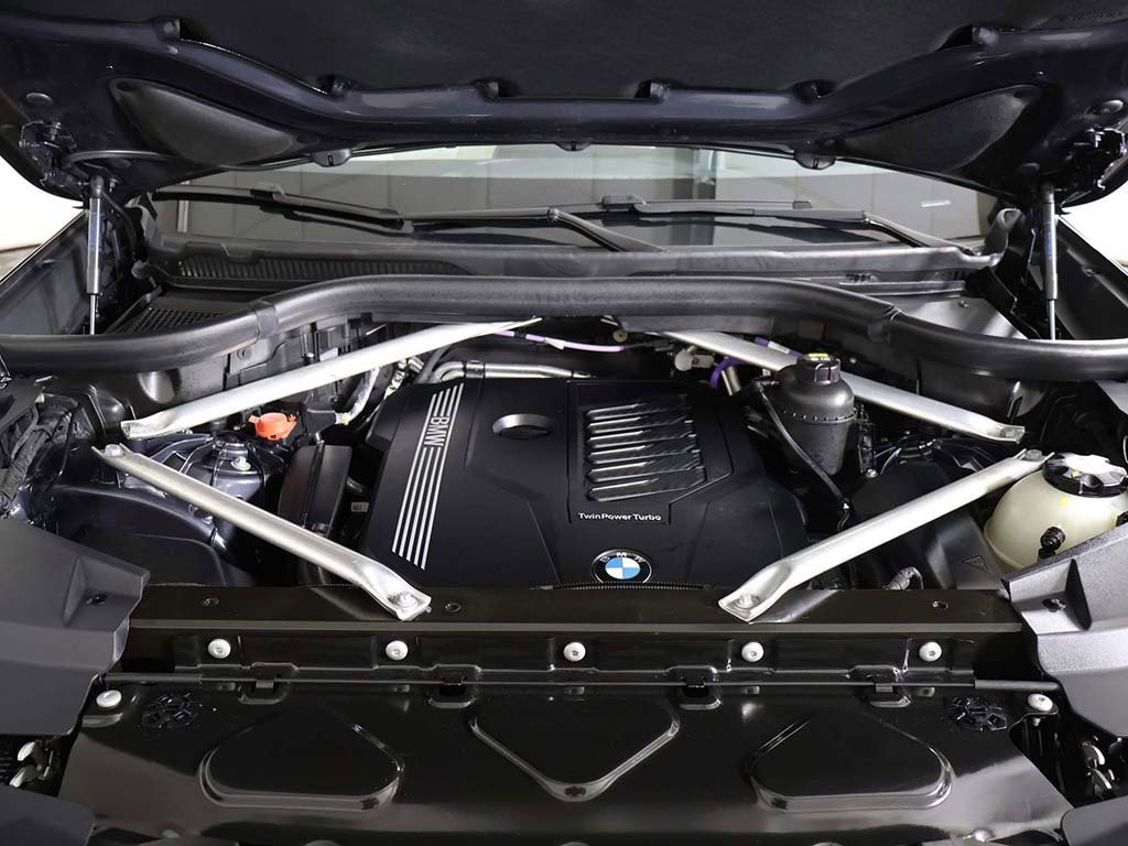 Used 2021 BMW X5 xDrive40i w/ Premium Package 2 image 26