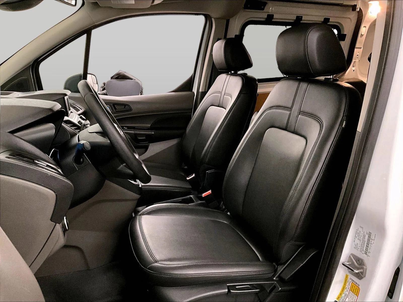 Used 2022 Ford Transit Connect XL image 24