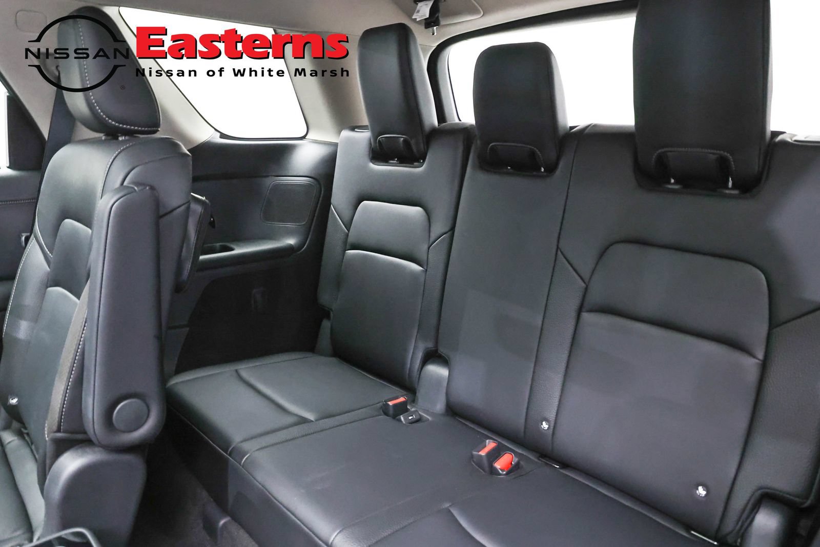 Used 2024 Nissan Pathfinder SL AWD/4WD image 33