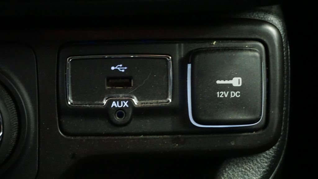 Used 2019 Jeep Renegade Altitude w/ Quick Order Package 2XM image 28