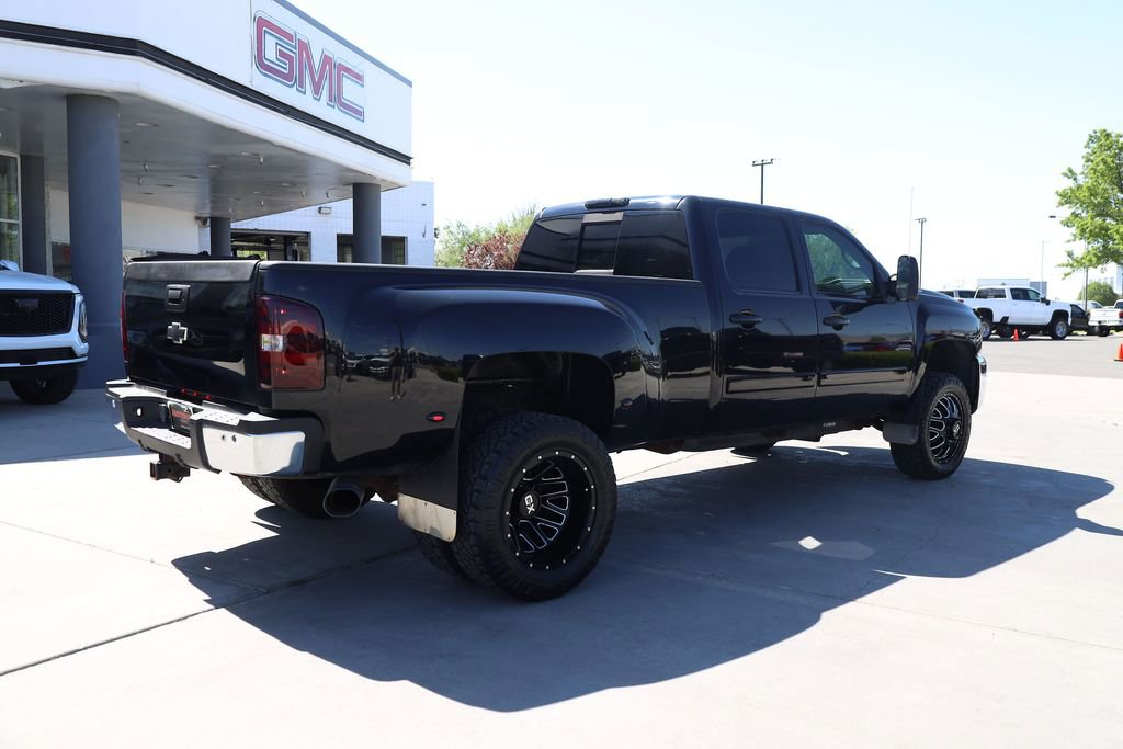 Used 2007 Chevrolet Silverado 3500 LTZ AWD/4WD image 6
