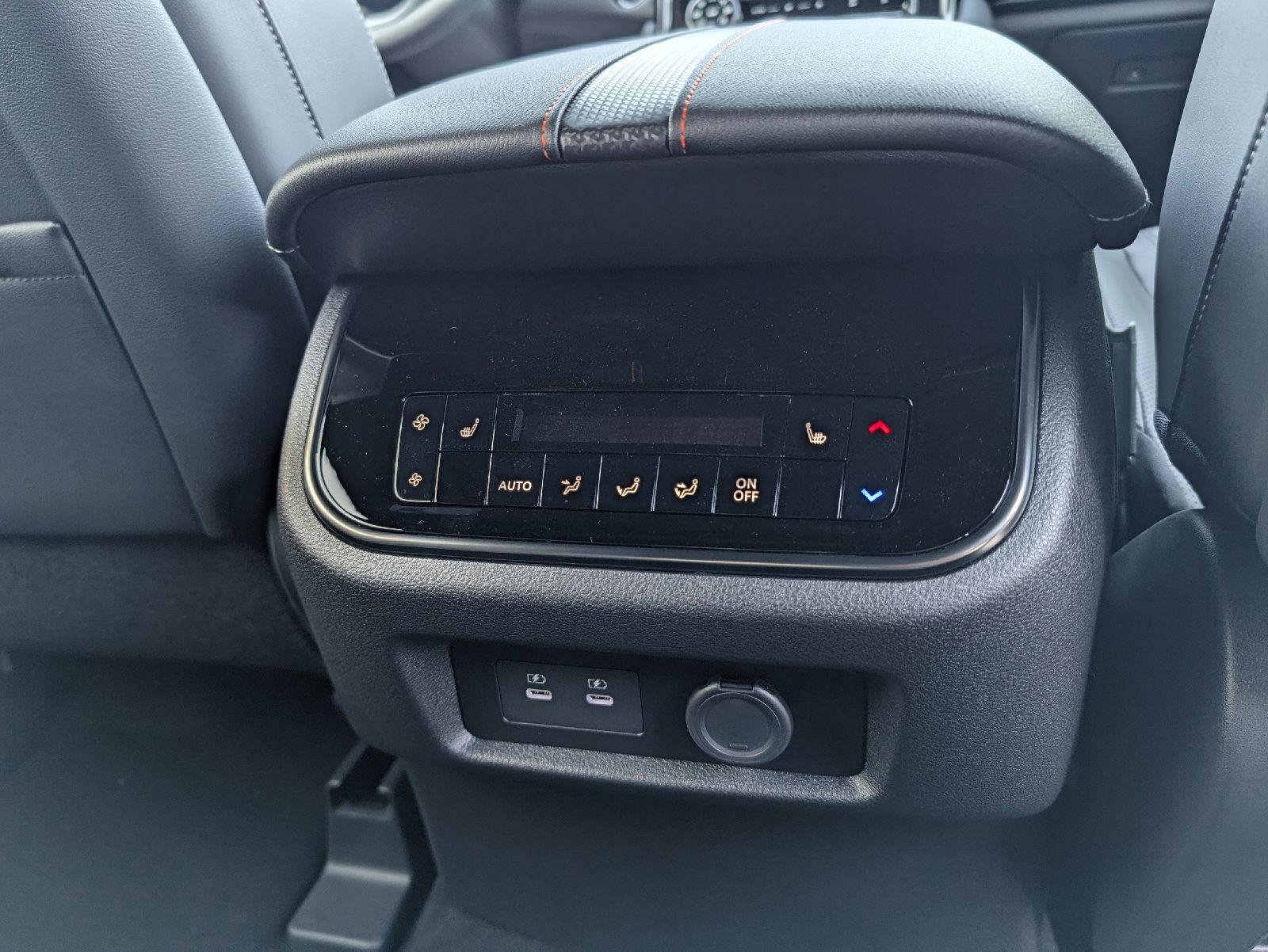 New 2026 Nissan Armada PRO-4X AWD/4WD image 24