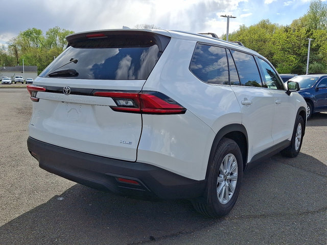 Used 2024 Toyota Grand Highlander XLE AWD/4WD image 26