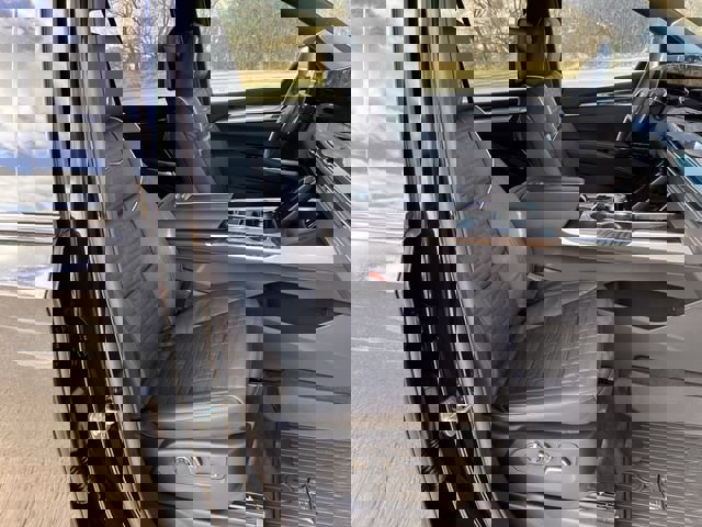 Certified 2026 Cadillac Escalade Platinum Sport w/ LPO, ONYX Package image 28