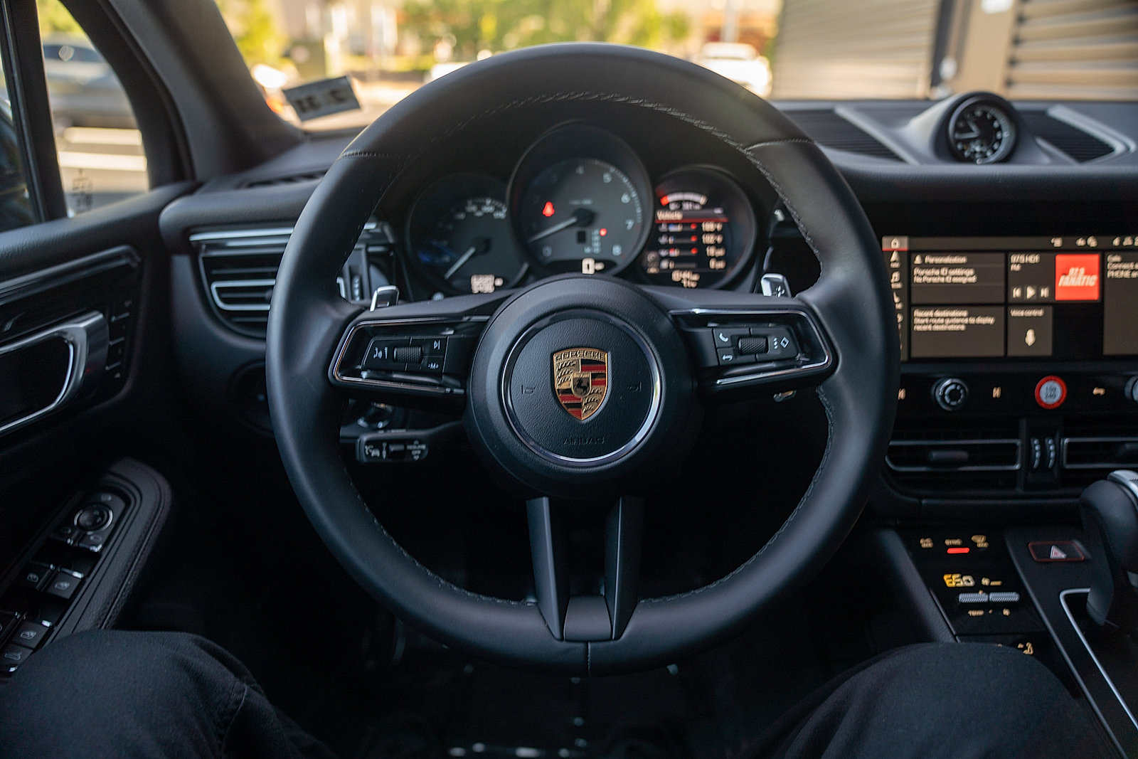 Certified 2026 Porsche Macan S AWD/4WD image 6