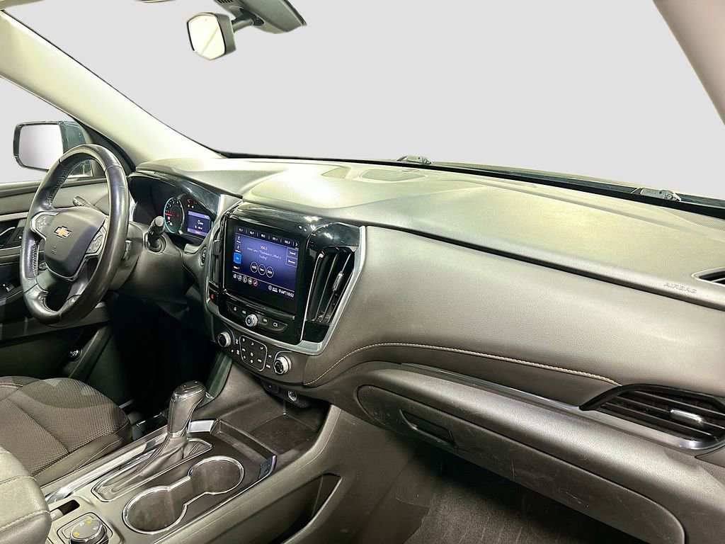 Used 2020 Chevrolet Traverse LT image 29