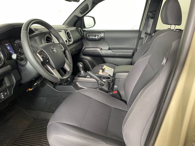 Used 2019 Toyota Tacoma TRD Off-Road AWD/4WD image 2