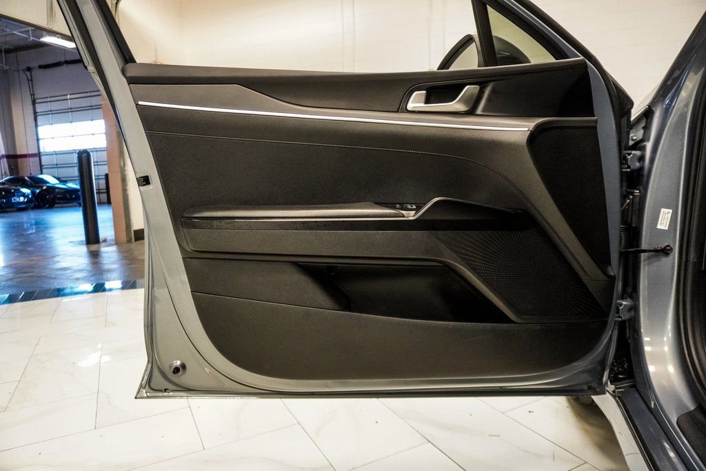 Used 2022 Kia K5 LX image 18