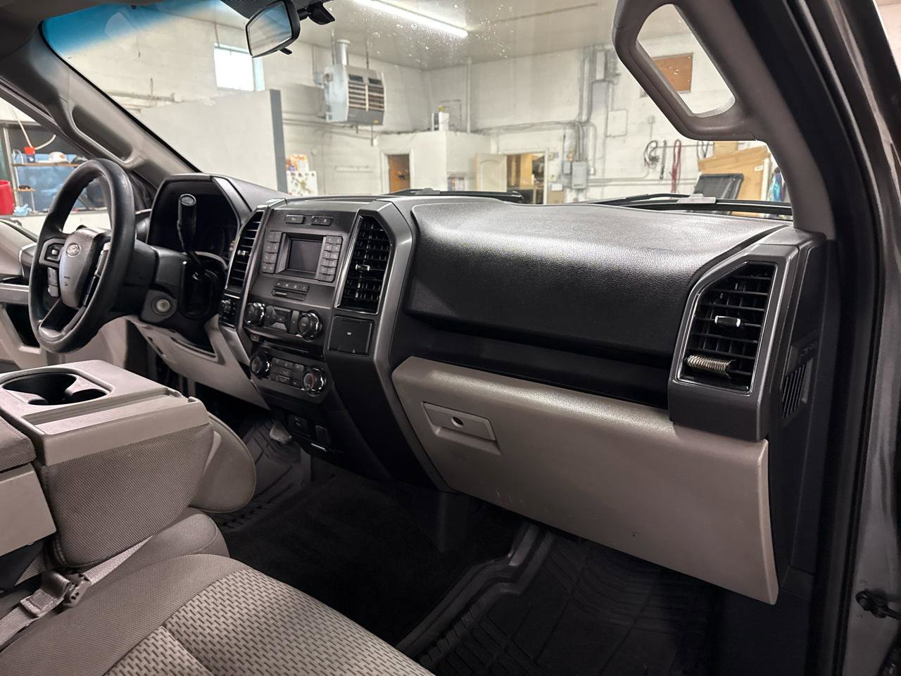 Used 2018 Ford F150 XLT image 44
