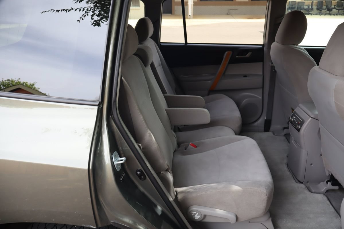 Used 2010 Toyota Highlander 4WD Hybrid image 23