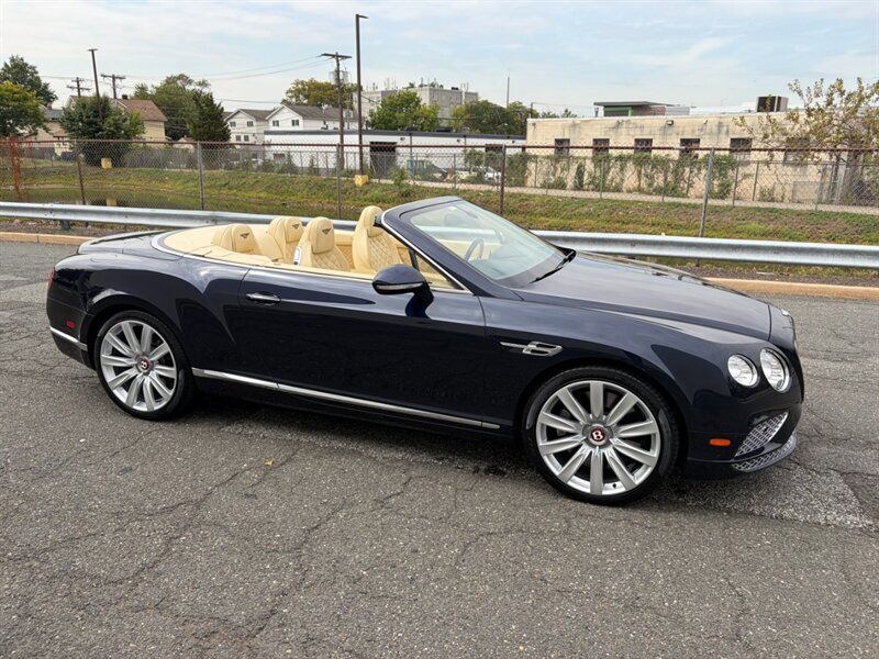 Used 2017 Bentley Continental GT image 28