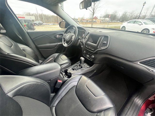 Used 2019 Jeep Cherokee Latitude Plus image 29