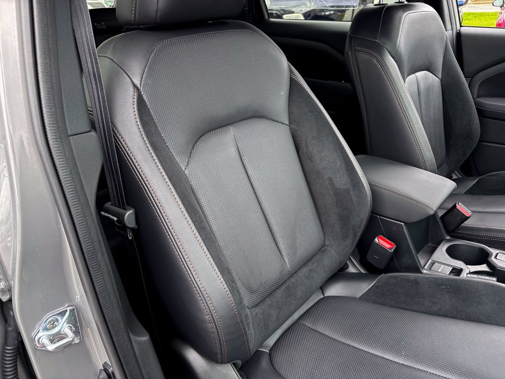 Used 2025 Subaru Forester Touring AWD/4WD image 45