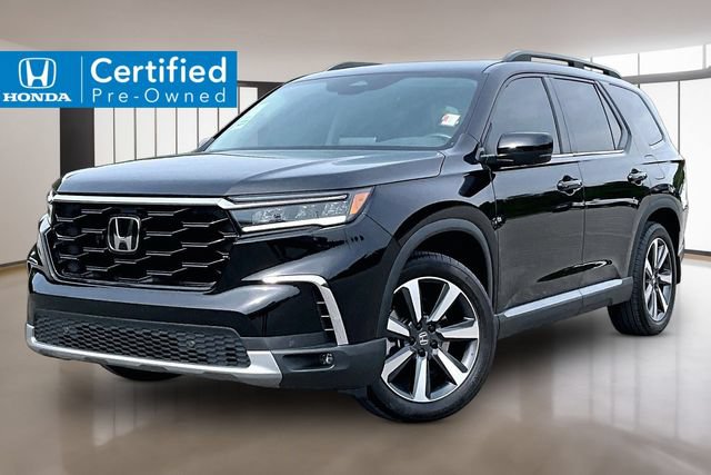 Certified 2025 Honda Pilot Touring image 1