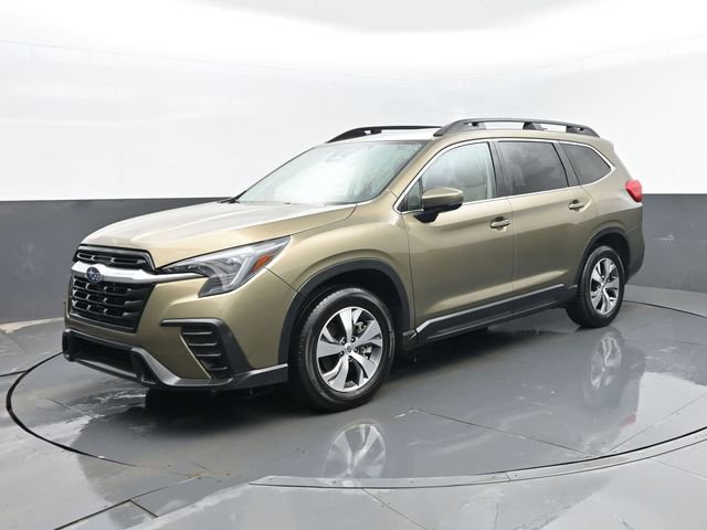 Used 2024 Subaru Ascent Premium w/ Convenience Package image 1