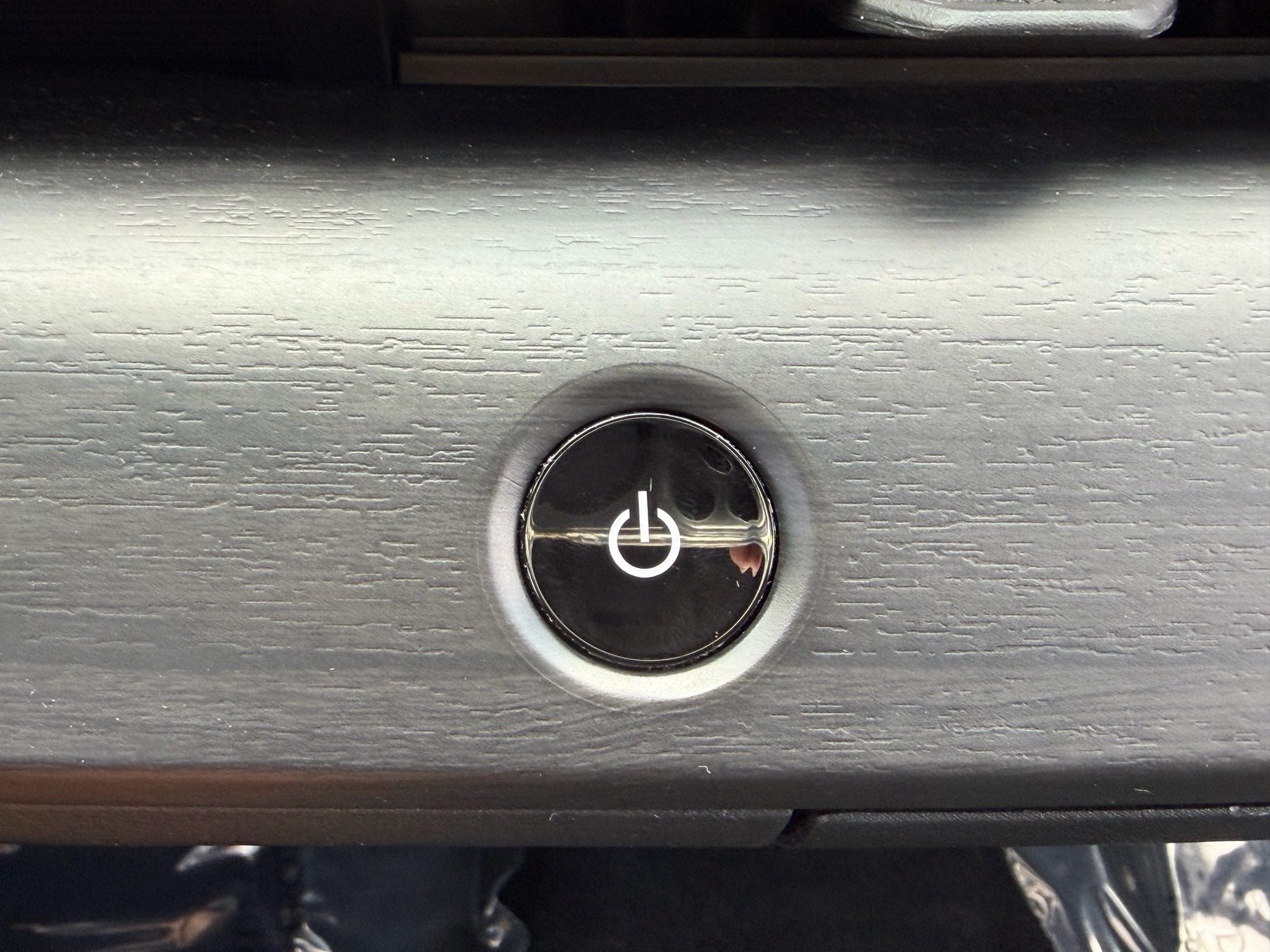 Certified 2024 Nissan Ariya FWD image 24