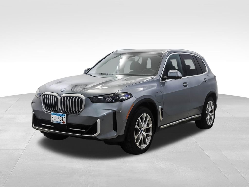 Certified 2024 BMW X5 xDrive50e image 1