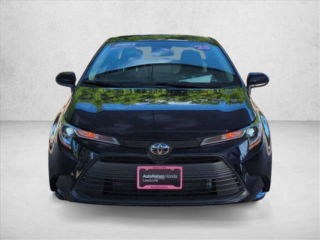 Used 2025 Toyota Corolla LE FWD image 2