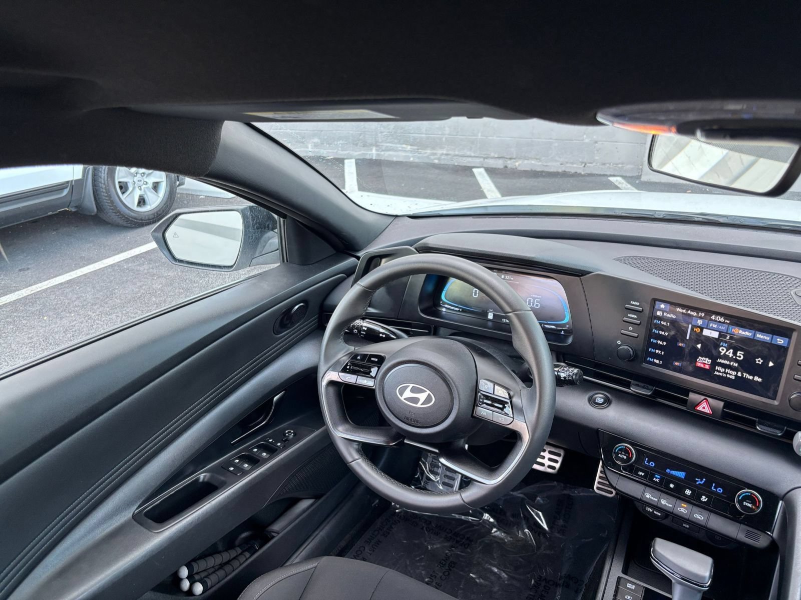 Used 2026 Hyundai Elantra Sport FWD image 26