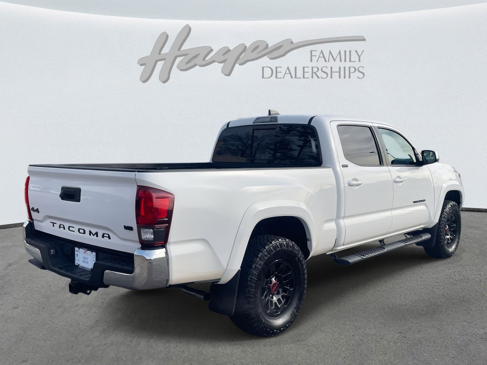 Used 2022 Toyota Tacoma SR5 image 34