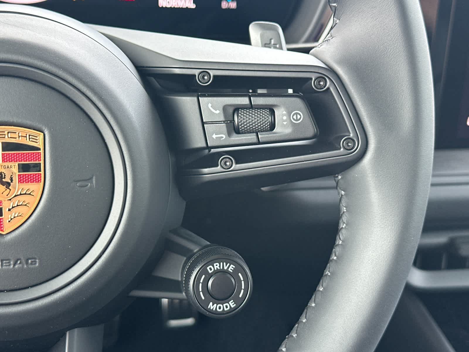 New 2026 Porsche Cayenne GTS AWD/4WD image 29