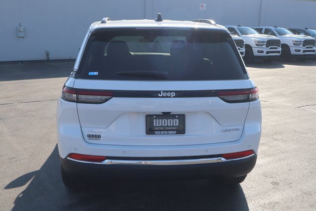 New 2025 Jeep Grand Cherokee Limited image 24