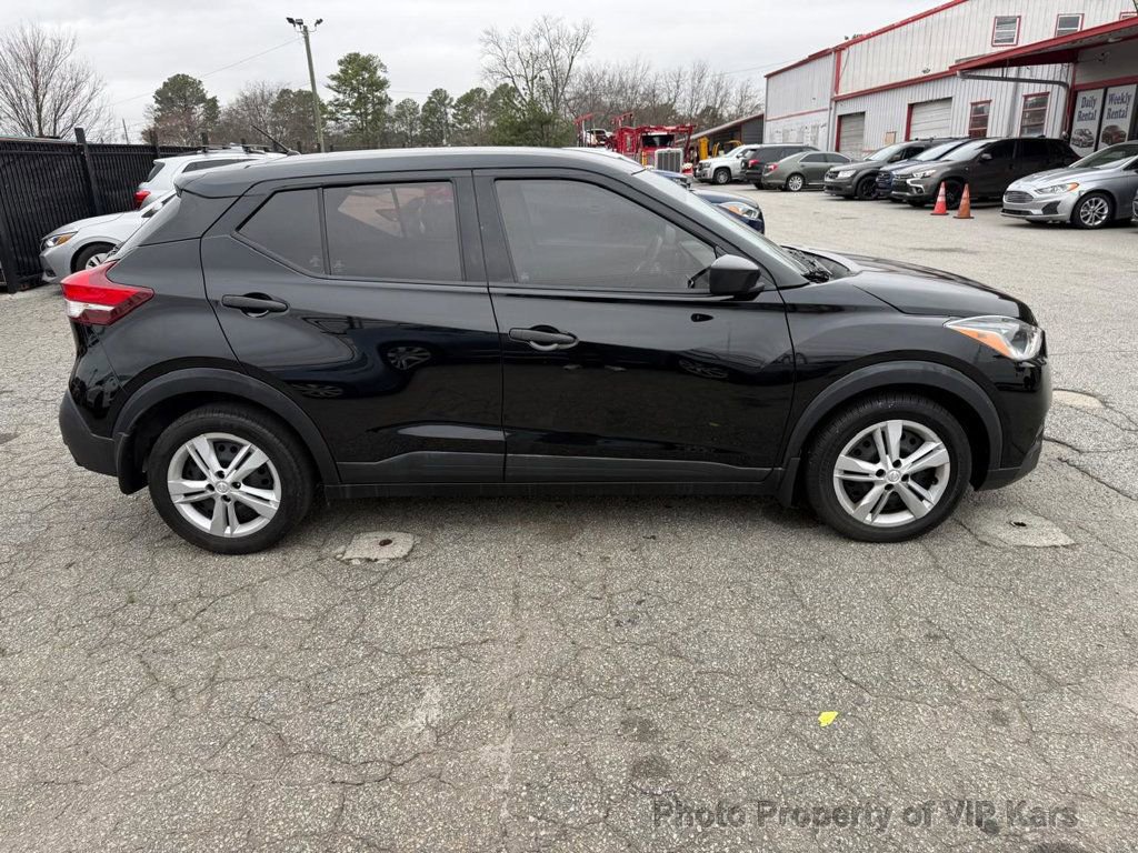 Used 2020 Nissan Kicks S FWD image 4
