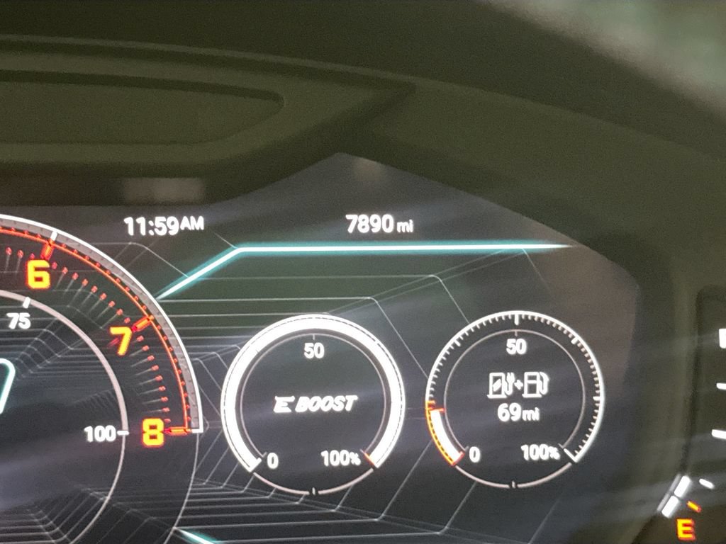 Used 2025 Lamborghini Urus S AWD/4WD image 12