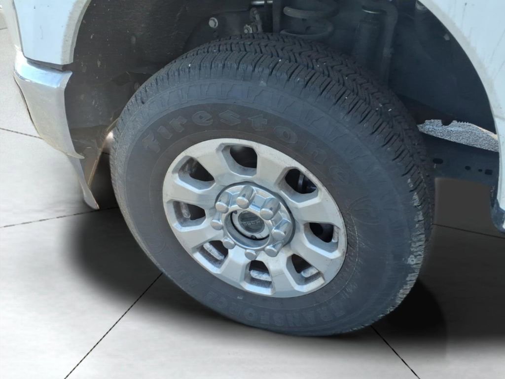 Used 2024 Ford F250 XLT AWD/4WD image 24